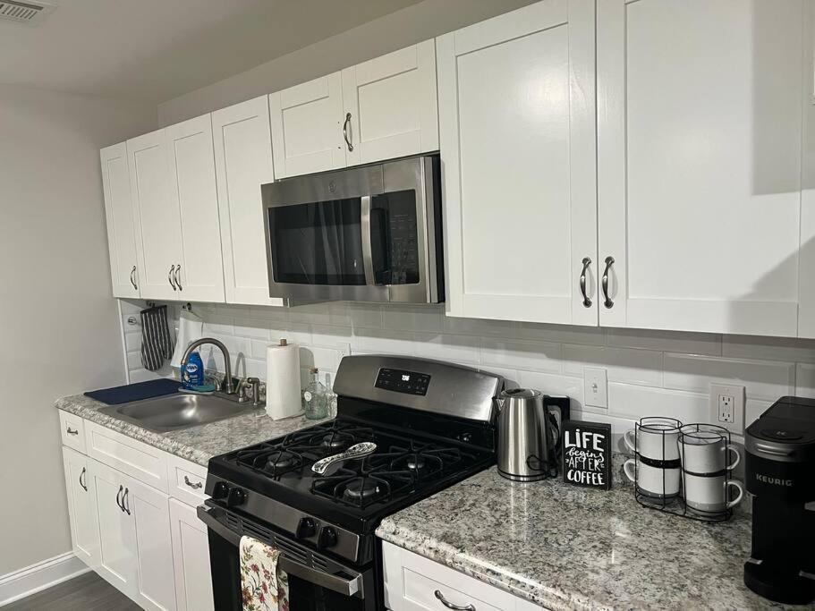 Luxury **Cozy• 2 Bedroom 2 Min. From Ewr / Newark Downtown Buitenkant foto