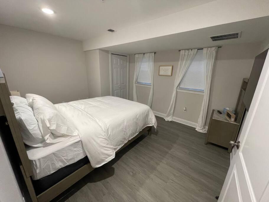 Luxury **Cozy• 2 Bedroom 2 Min. From Ewr / Newark Downtown Buitenkant foto